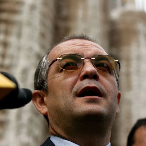 Servicii medicale şi medicamente de 2,8 miliarde de lei pot fi contractate de CNAS în 2009, cu plata în 2010