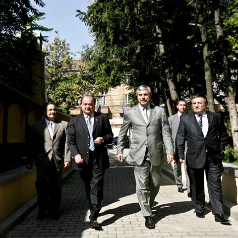 Vasile Blaga şi Dan Nica au discutat la sediul MAI despre problemele ministerului şi situaţia financiară