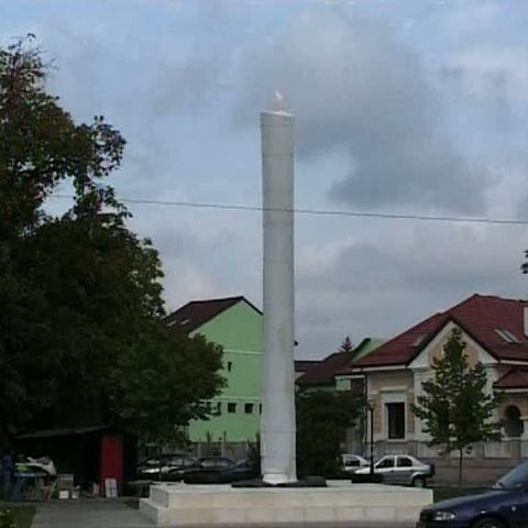 Consiliul Local Bistriţa a cheltuit un milion de lei pentru construirea unei statui 