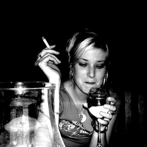 De ce femeile şi bărbaţii beau alcool înainte de a face sex