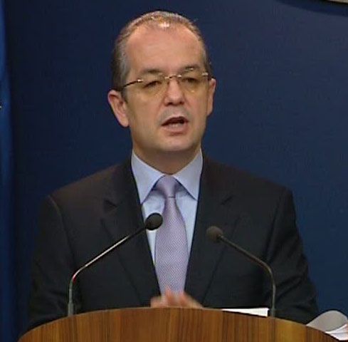 Boc: Aş fi onorat ca un Guvern pe care îl reprezint să cadă din cauza legii pensiilor