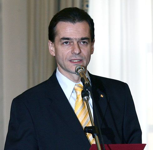 Orban spune că Anastase a apelat la \"un artificiu procedural\" pentru a le ajuta pe Udrea şi Ridzi