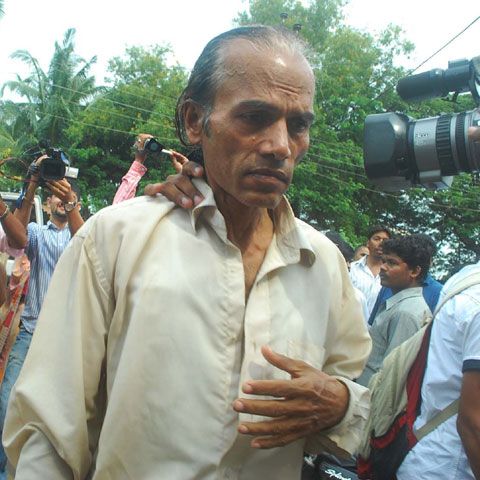 Un indian şi-a ţinut soţia şi fiica sechestrate timp de şapte ani