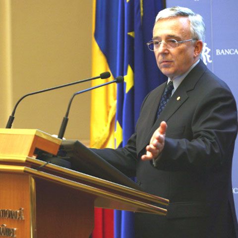 Isărescu spune că nu ar accepta funcţia de prim-ministru, dacă i s-ar propune
