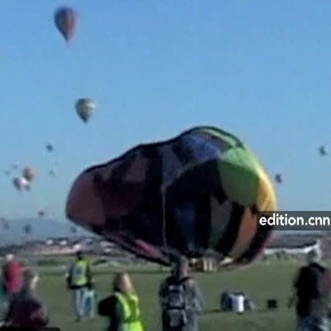 Un bărbat a căzut dintr-un balon, la un festival din SUA