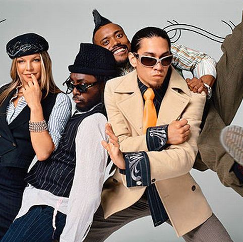 Trupa Black Eyed Peas, concert deasupra Australiei, într-un avion