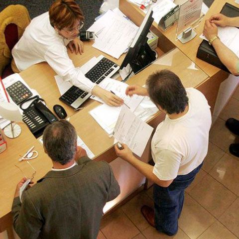 FMI acordă patru luni în plus pentru amendarea legislaţiei bancare, până la 31 martie 2010