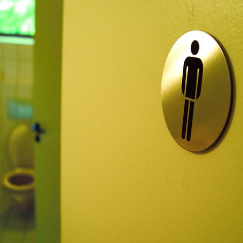 O companie aeriană roagă clienţii să meargă la baie înainte de zbor pentru a reduce emisiile de gaze