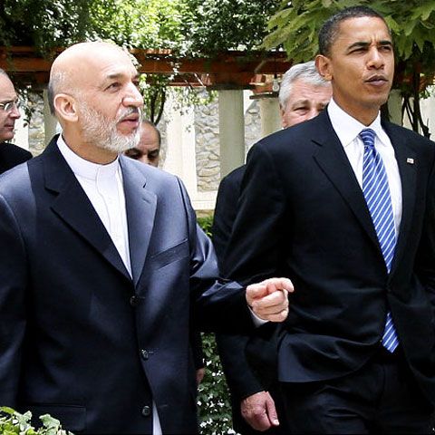 Liderul afgan îl felicită pe Obama, talibanii condamnă atribuirea Nobelului