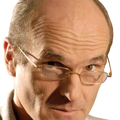 Cristian Tudor Popescu: Duşmanul cel mai apropiat al războiului