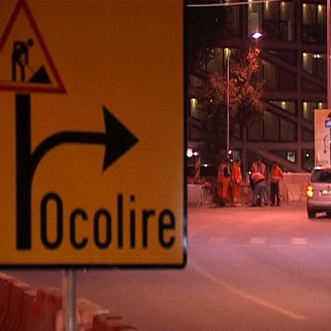 Mai multe străzi din Bucureşti au fost închise pentru un spectacol auto