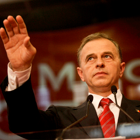 PSD nu acceptă ideea egalizării vârstei de pensionare, anunţă Geoană