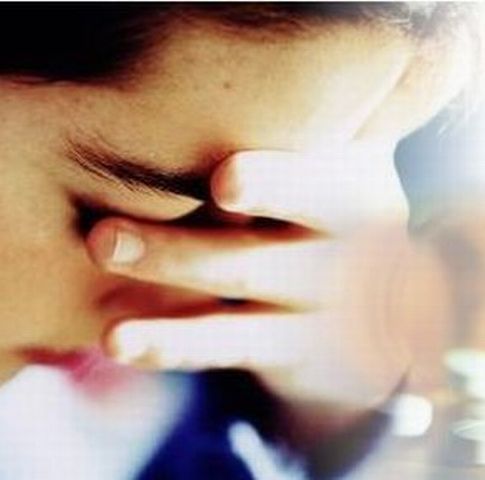 Poliţia a împiedicat sinuciderea a doi minori care îşi planificaseră acţiunile pe internet