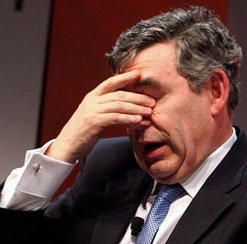 Gordon Brown suferă de leziuni oculare minore