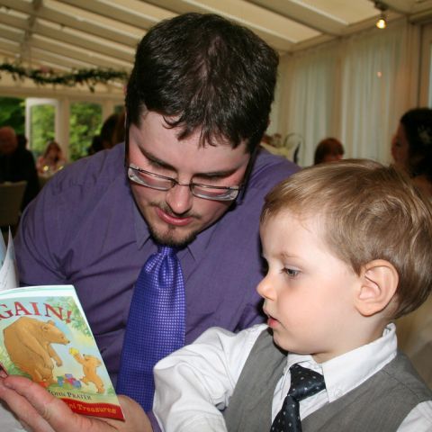 Un copil are IQ-ul lui Einstein, la doar doi ani