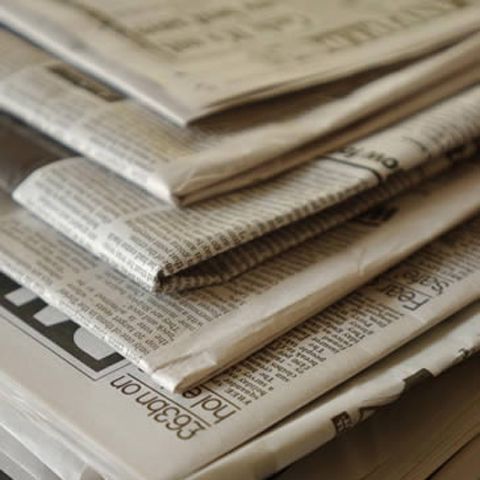 Editorialele zilei, de la fotbal la criza politică din ţară