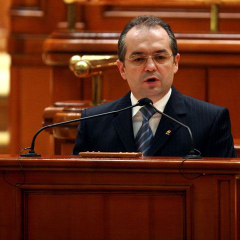 Boc se declara optimist înaintea votului asupra moţiunii de cenzură
