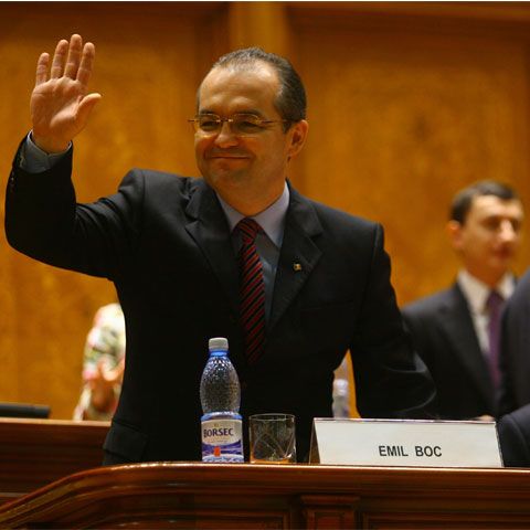 Guvernul Boc a trecut testul. Moţiunea de cenzură iniţiată de PNL şi UDRM a fost respinsă