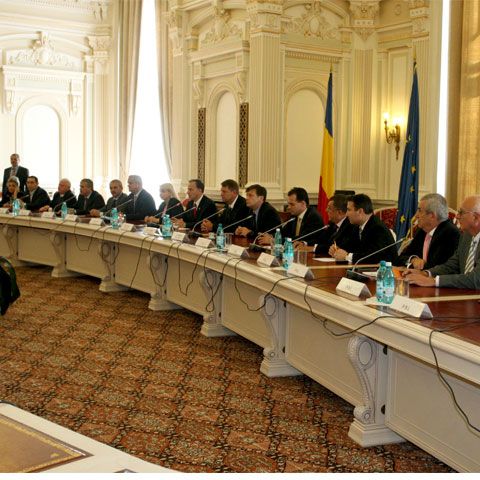 Geoană: Singura majoritate pe care o are Băsescu este minoritatea PD-L din Parlament 