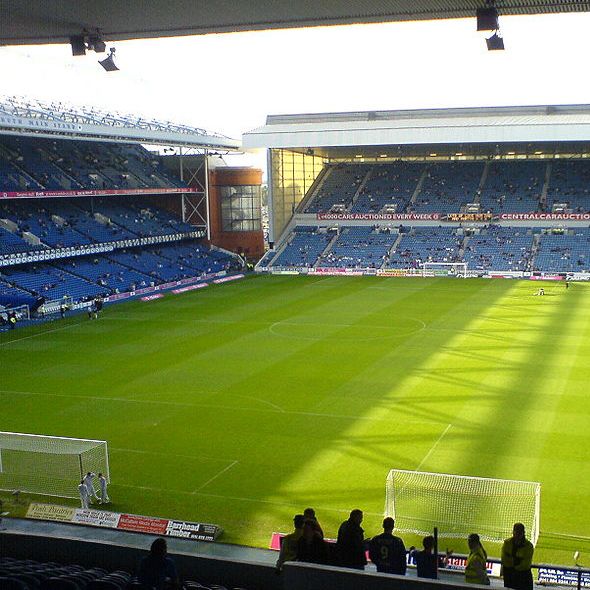 Liga Campionilor: Glasgow Rangers umple stadionul cu soldaţi, la meciul cu Urziceniul!
