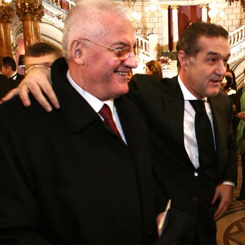 Mitică Dragomir: Lui Gigi Becali i-a luat Dumnezeu minţile!
