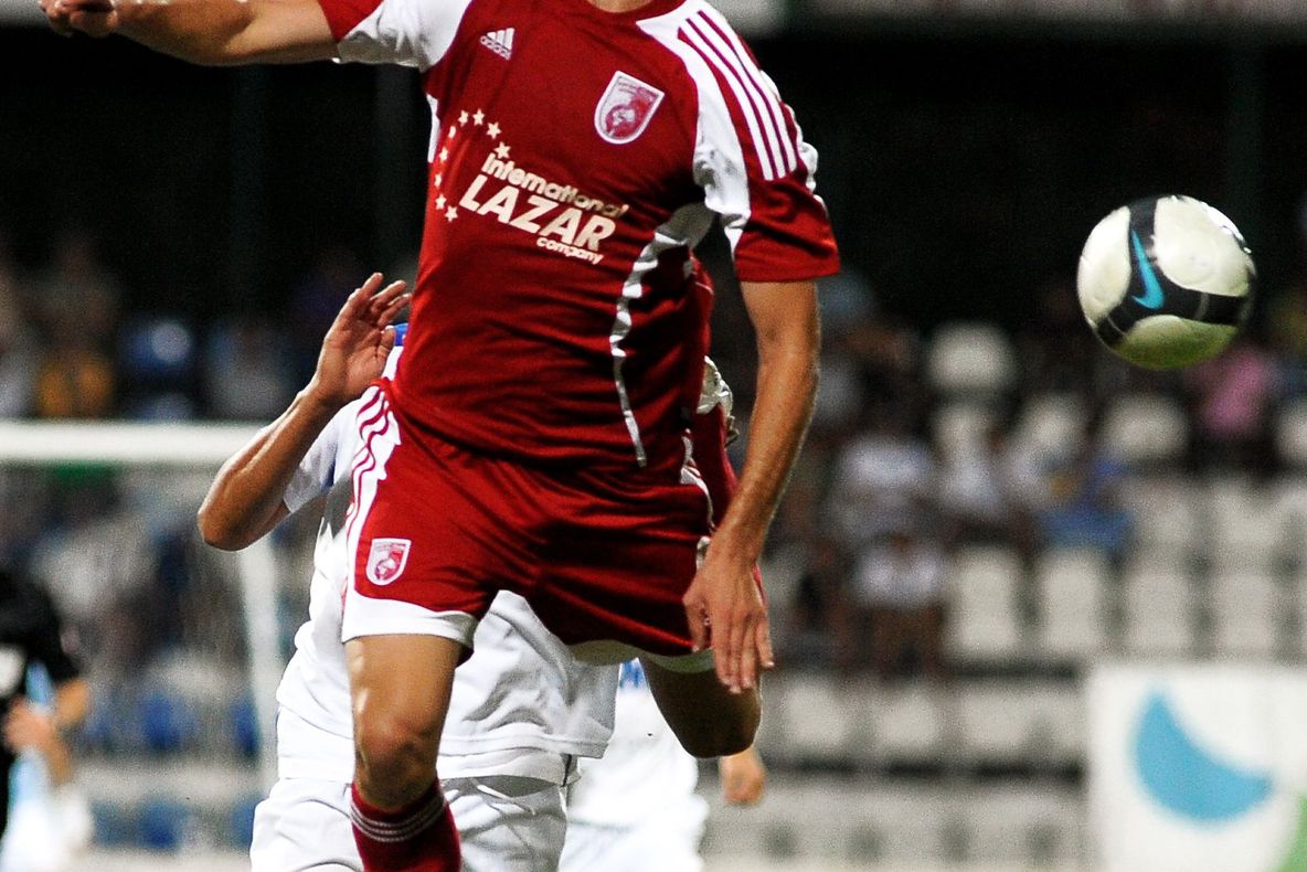 FINAL / Unirea Alba Iulia - Internaţional Curtea de Argeş 1-2. Oaspeţii au întors scorul în două minute!