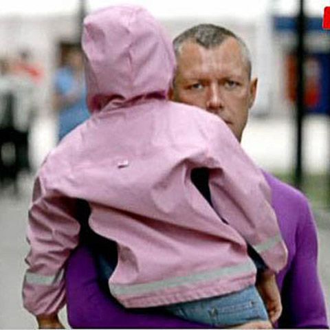 Erou naţional: un tată care şi-a răzbunat fiica abuzată, împuşcându-i pe agresori