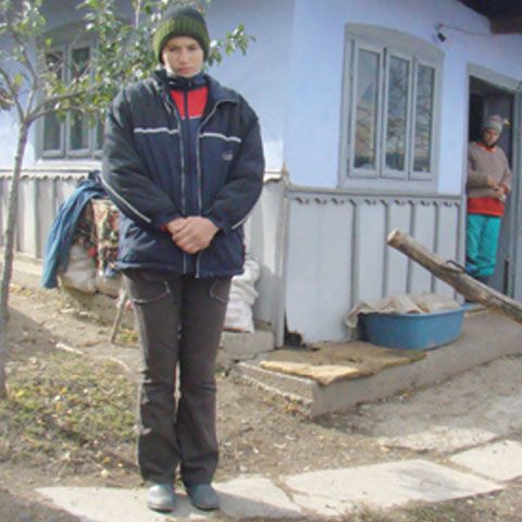 Mama fetiţei dispărute din judeţul Botoşani s-a sinucis