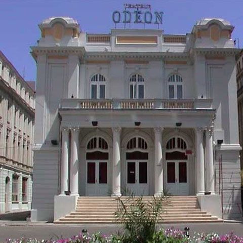 Directorul Teatrului Odeon ştia că sala e reţinută pentru Oprescu, nu pentru CV Tudor