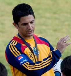 Lucescu jr. despre Mutu: Nu este normal să petreci până la trei dimineaţa când vii la naţională