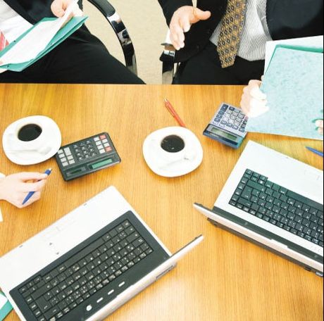 Intrarea în board triplează salariul managerilor 