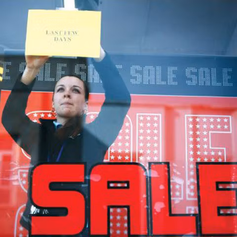 Mii de afaceri au fost scoase la vânzare pe internet