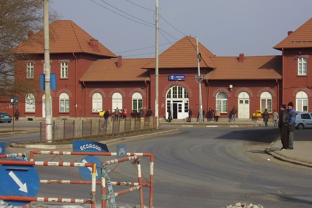 Marius Cosmeanu: Sir Dan Petrescu sau când lucrurile se schimbă de jos în sus