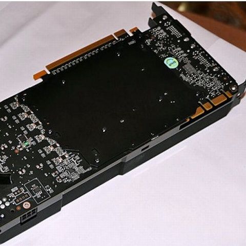 AMD spune despre Nvidia Fermi că este doar un "dragon de hârtie"