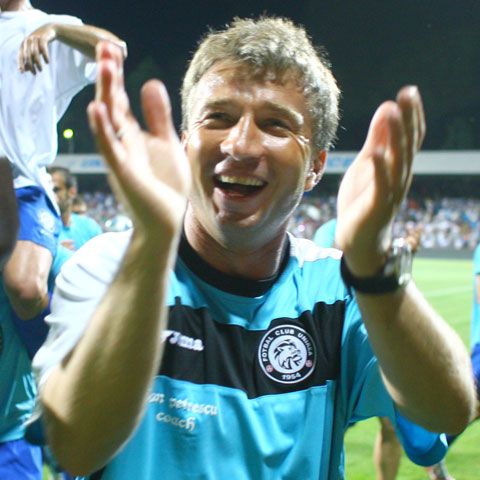 Dan Petrescu refuză Serie A