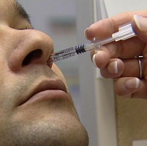 Europa a respins un vaccin contra H1N1 sub formă de spray nazal