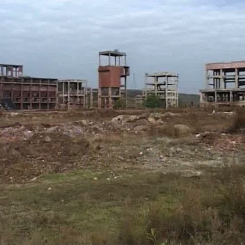 Fostele platforme siderurgice din Hunedoara poluează şi acum solul 