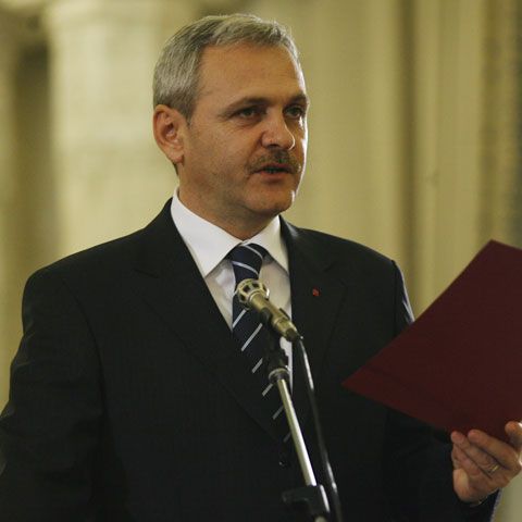 Dragnea: PD-L a declanşat războiul prefecţilor pentru secţiile de vot