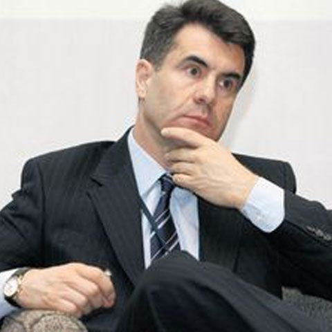 Academia Caţavencu: Croitoru a cusut doi pesedişti în Guvern