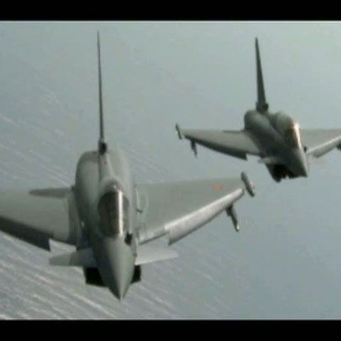 Avioanele Eurofighter Typhoon ale Forţelor aeriene germane au interceptat un avion radar rusesc ce zbura aproape de ţările baltice