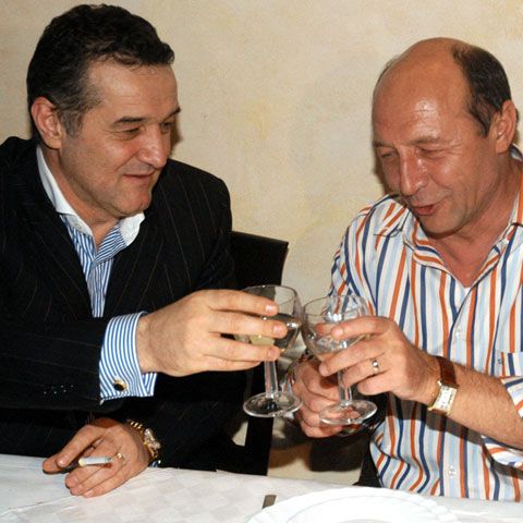 Băsescu, favorit la casele de pariuri