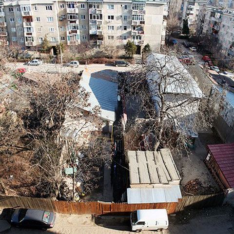 Cea mai ieftină chirie în Bucureşti: 100 de euro, pentru o garsonieră în Rahova