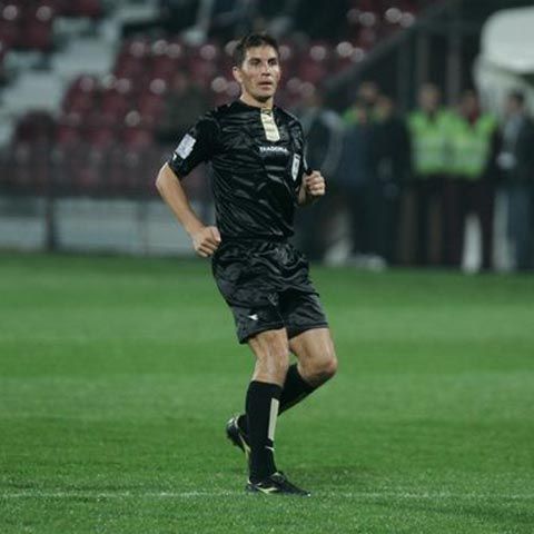 Arbitrul care a fluierat la Dinamo-Gloria Bistriţa, trimis în divizia judeţeană!