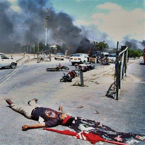 Atentatul din Pakistan s-a soldat cu cel puţin 80 de morţi