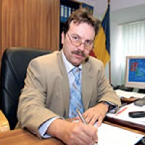 C. Vlădescu: Parlamentarii au dat un vot cum au fost pregătiţi să-l dea