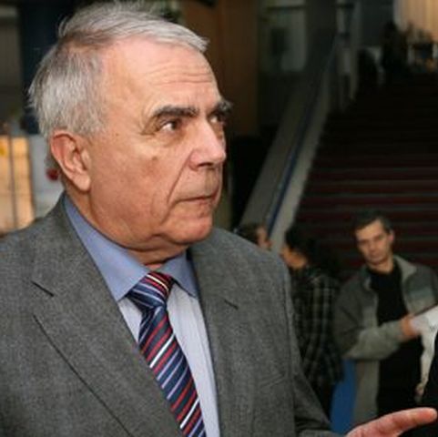 Manolescu: Îmi pare rău că n-am avut tăria să fiu disident înainte de '89. De asta m-am băgat şi în politică şi acum la Uniune