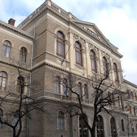 Circa 50 de studenţi ai UBB Cluj-Napoca au protestat faţă de demiterea unuia dintre profesori 