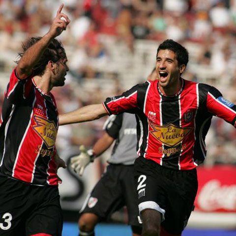 VIDEO / Gol superb marcat de un fundaş în Argentina! Vezi aici reuşita lui Mariano Echevarria