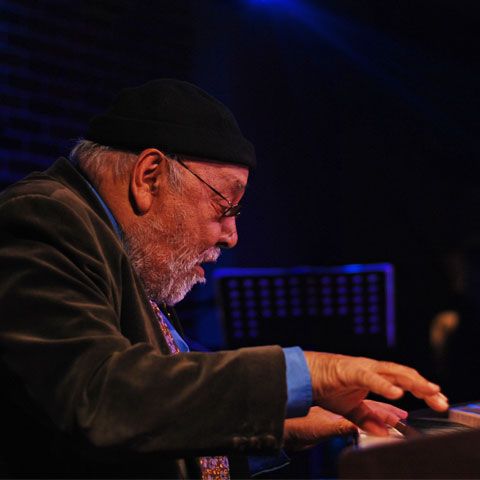 Cum a băut Johnny Răducanu cu Maria Tănase: "Aveam 22 de ani şi mă făcusem de ruşine faţă de Coana Maria"