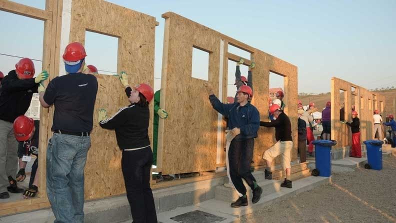 Mai mult de 360.000 de români au plecat la muncă în străinătate, în 2009